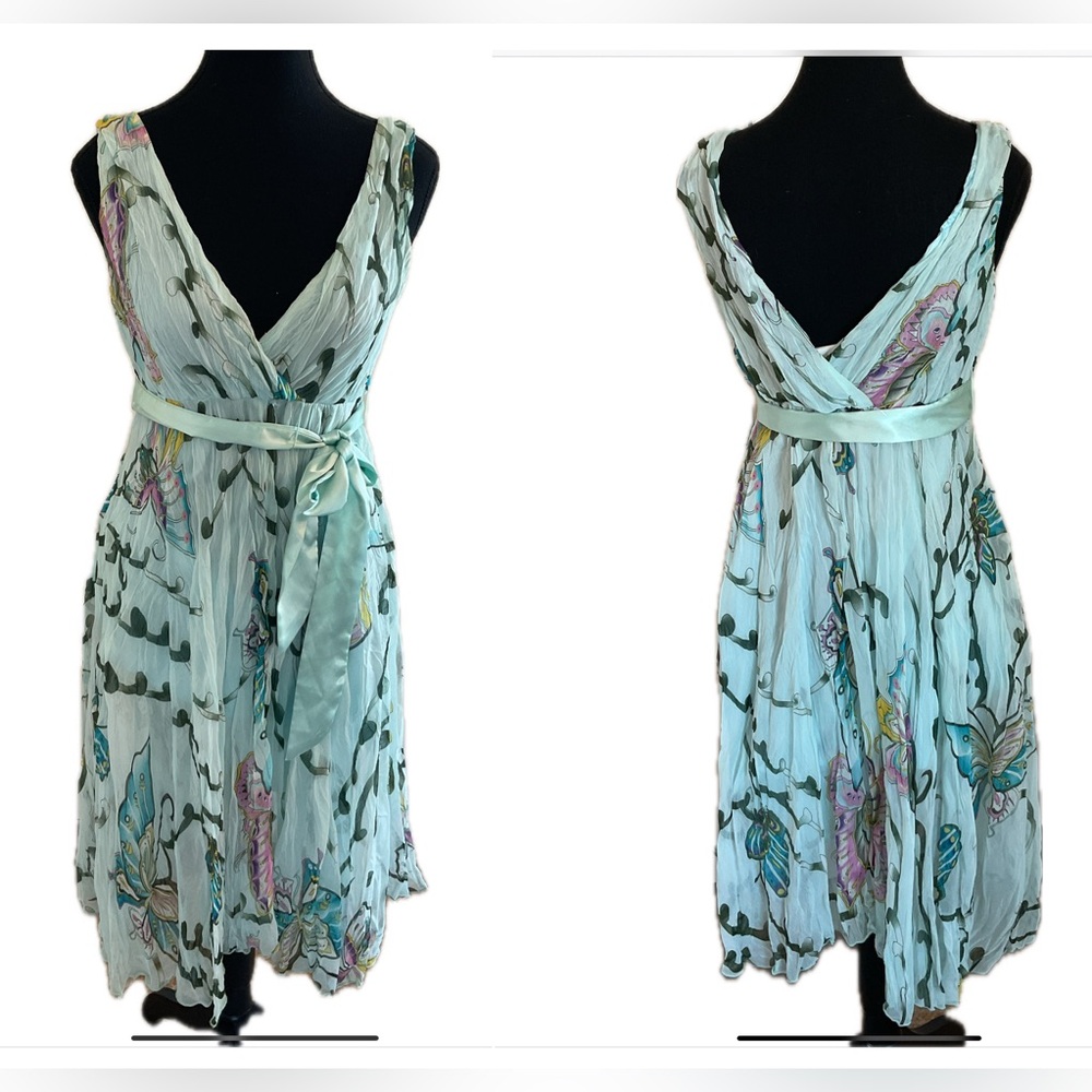 RAINDROPS Floral Sleeveless Dress in Light Blue